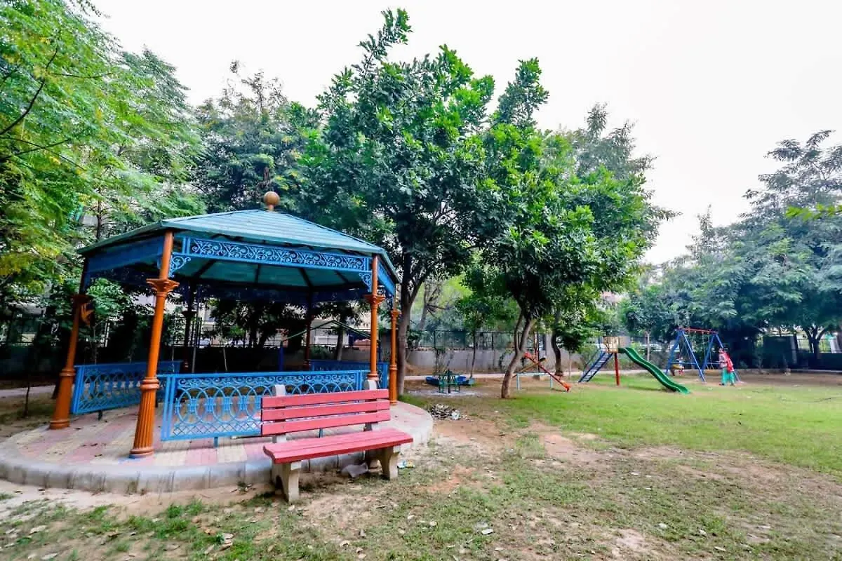 Eco-Friendly Vibes Cozy Space غورغاون شقة